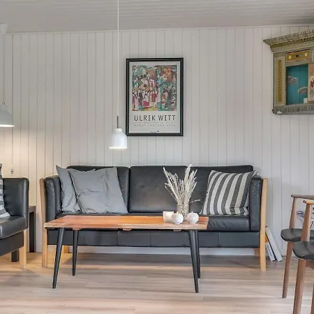 Holiday home Dirch - 1-5km From The Sea In Nw Jutland By Interhome