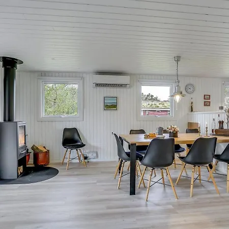 Holiday home Dirch - 1-5km From The Sea In Nw Jutland By Interhome *